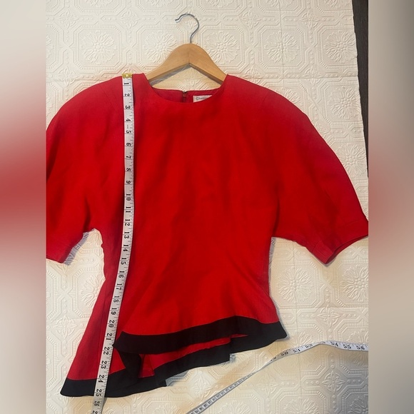 Gorgeous VINTAGE 70s Chairman of the Board by PSI Red Blouse with Shoulder Pads - Picture 9 of 16